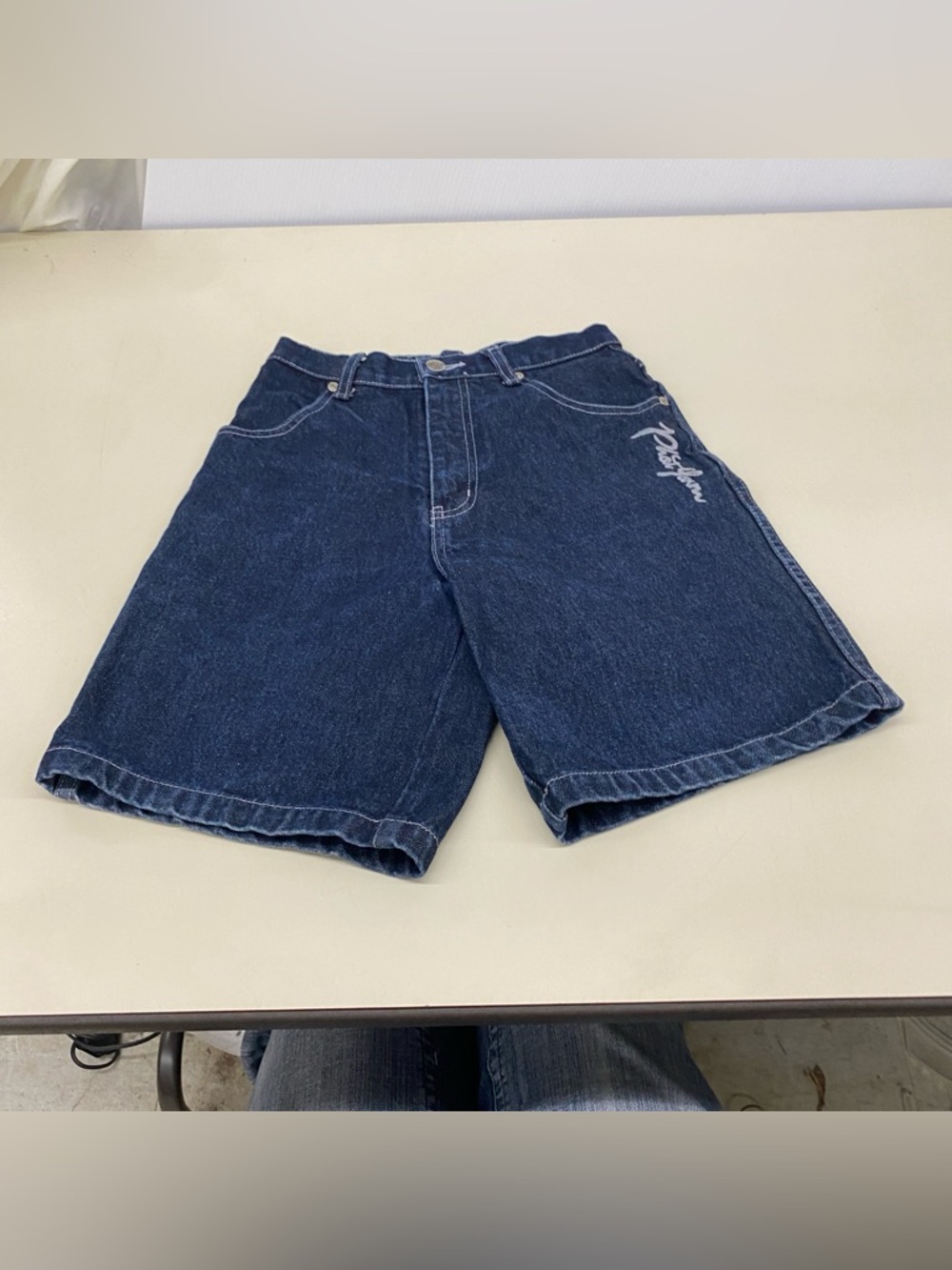 PHAT FARM VINTAGE BOYS JEAN SHORTS